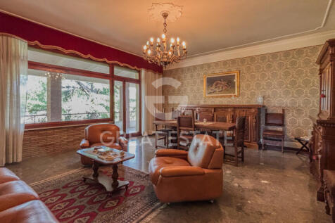 Interno