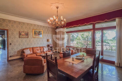 Interno