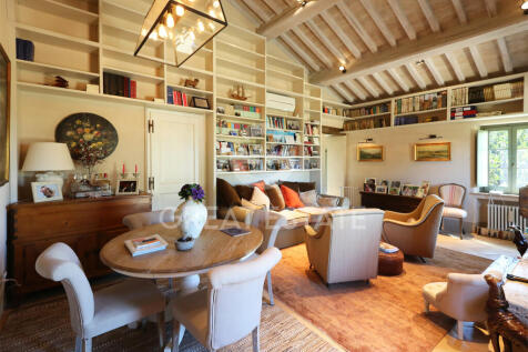 Interno