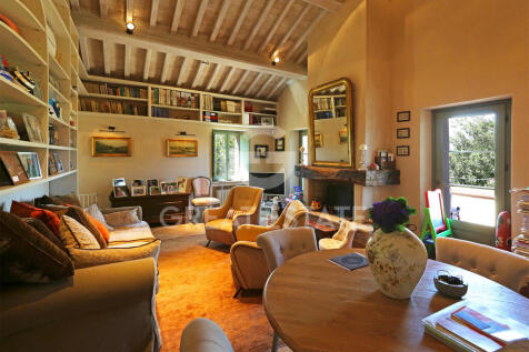Interno