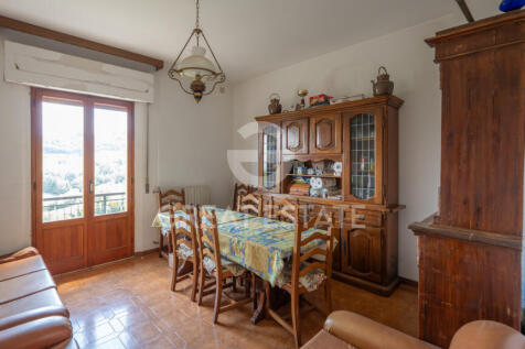 Interno