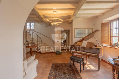 Interno