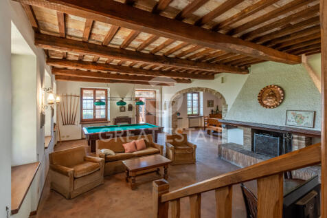 Interno