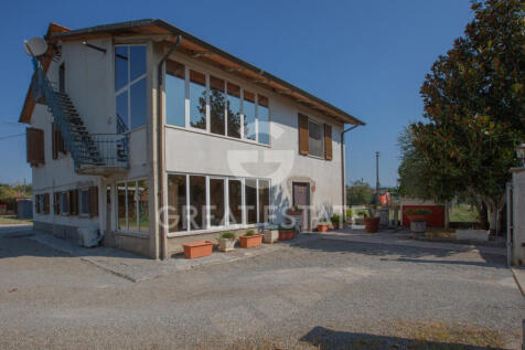 Esterno