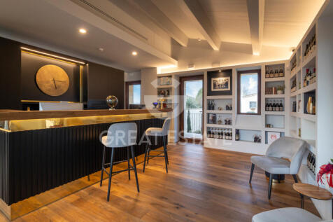 Interno