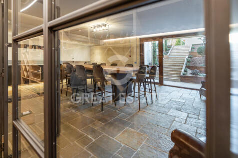 Interno
