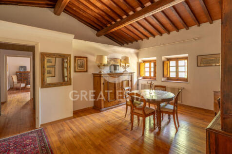 Interno