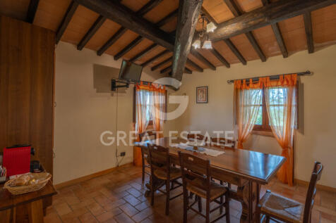 Interno