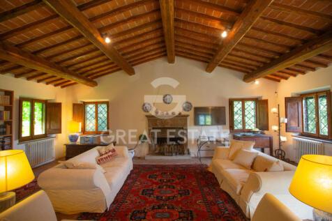 Interno