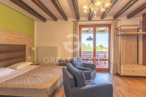 Interno