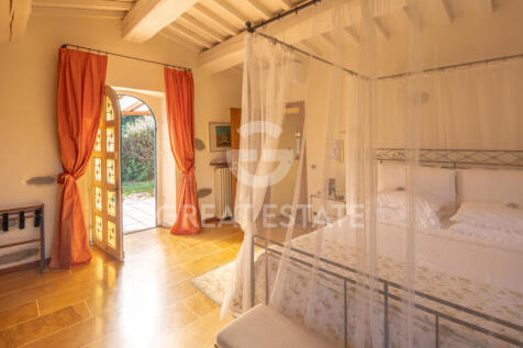 Interno