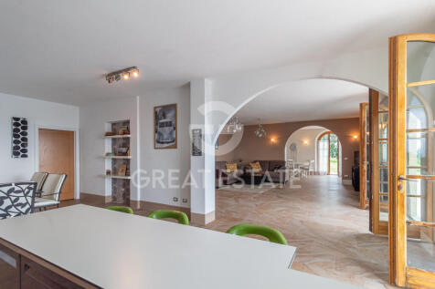 Interno