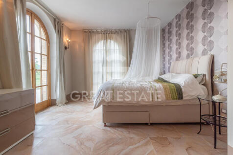 Interno