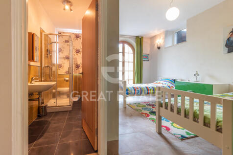Interno