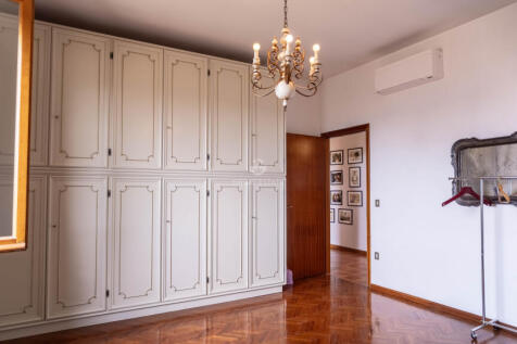 Interno