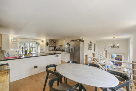 Kitchen / Dining are