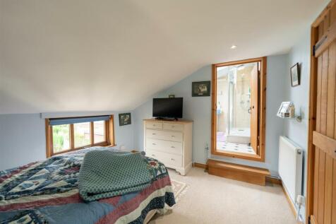 Bedroom 2.1.jpg