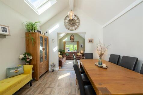 Dining Room .jpg