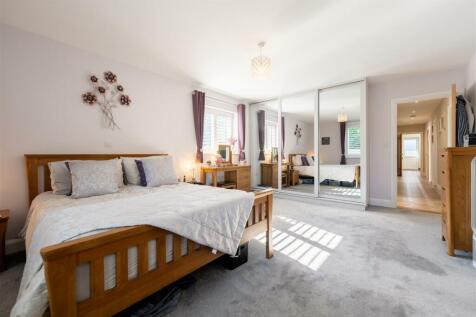 Master Bedroom 1.jpg