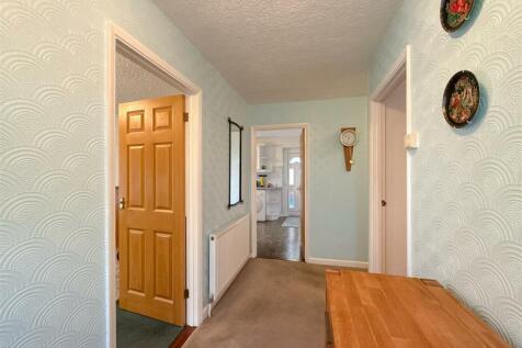 Hallway.jpg