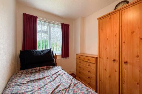 Bedroom 2.1.jpg