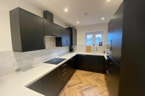 Kitchen/Living Room: