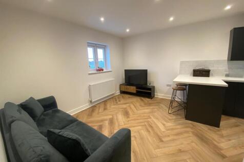 Kitchen/Living Room: