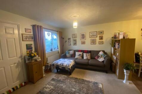 Living Room: