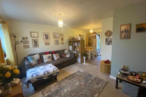 Living Room: