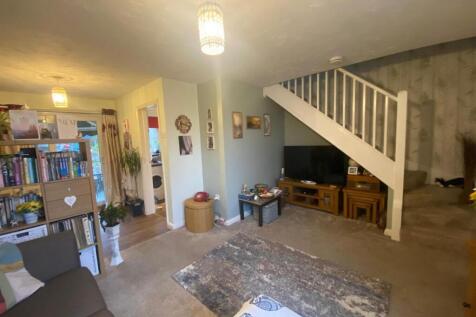 Living Room: