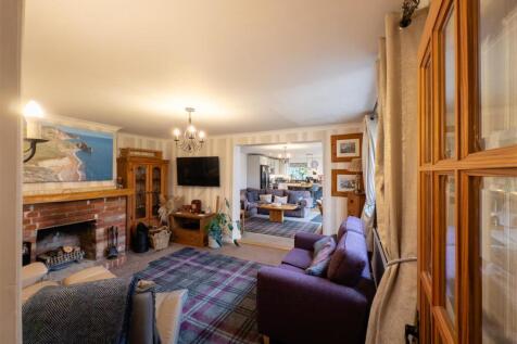 Sitting Room.jpg