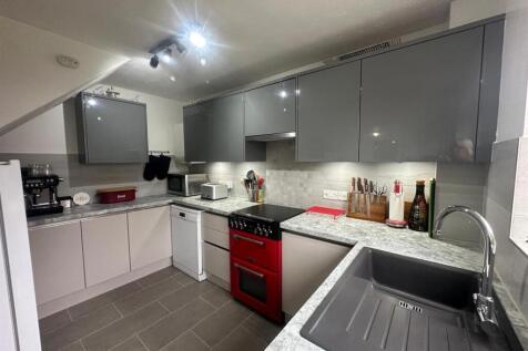 Kitchen: