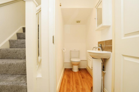 3 Downstairs WC.PNG