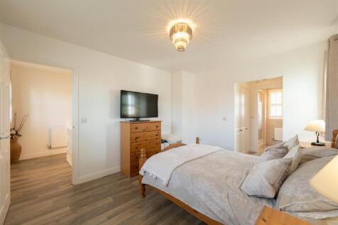 Bedroom One 1.jpg