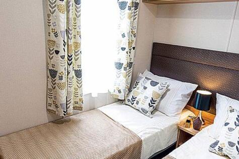 Lodge-68-Pemberton-Regent-38x12-7.jpg