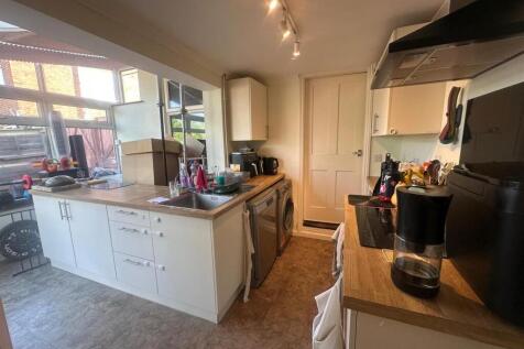 Kitchen/Conservatory