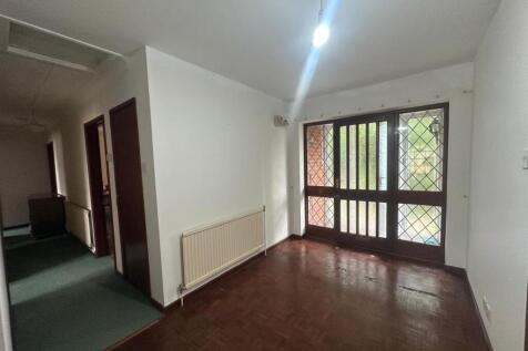 Entrance Porch: