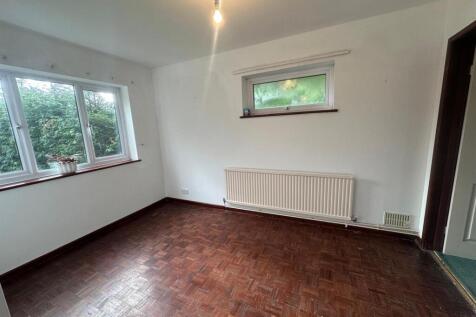 Dining Room:
