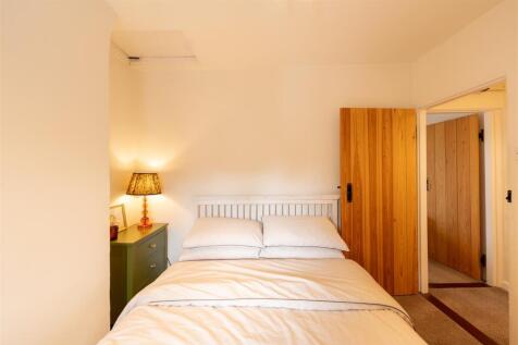 Bedroom 2.1.jpg
