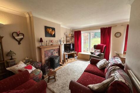 Sitting Room/Dining Room