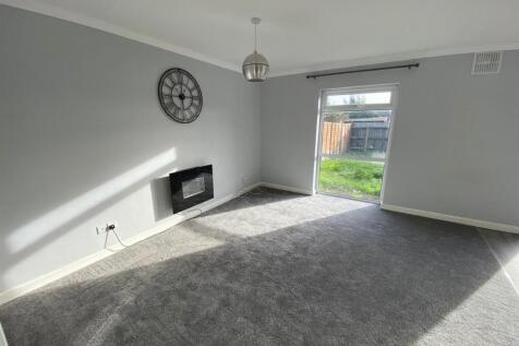 SITTING ROOM: