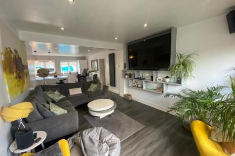 Sitting Room: