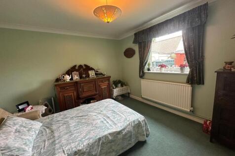 BEDROOM 4/ STUDY 11'4" x 11'9"