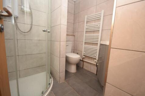 Basement shower room 