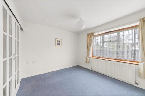 Bedroom/Family Room