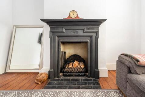 Property Image 4