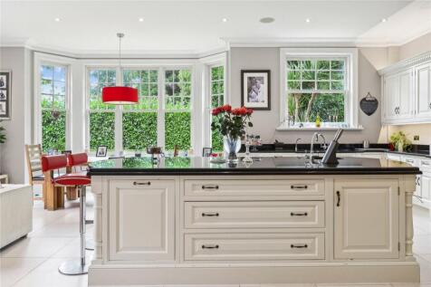Kitchen/Family