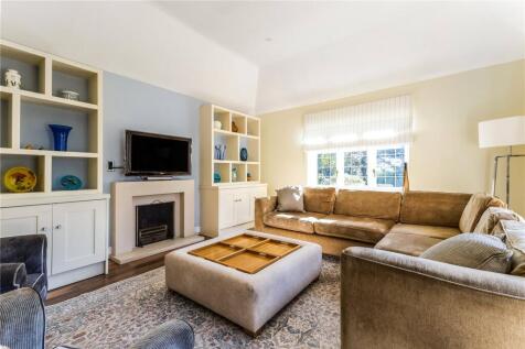 Family/Tv Room