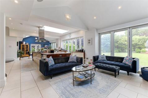 Kitchen/Family