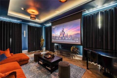Media/Sitting Room
